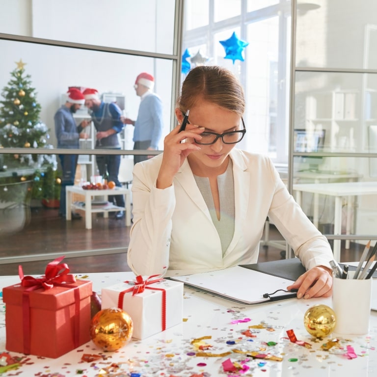 Holiday Fix: A Virtual Assistant for the Christmas Period