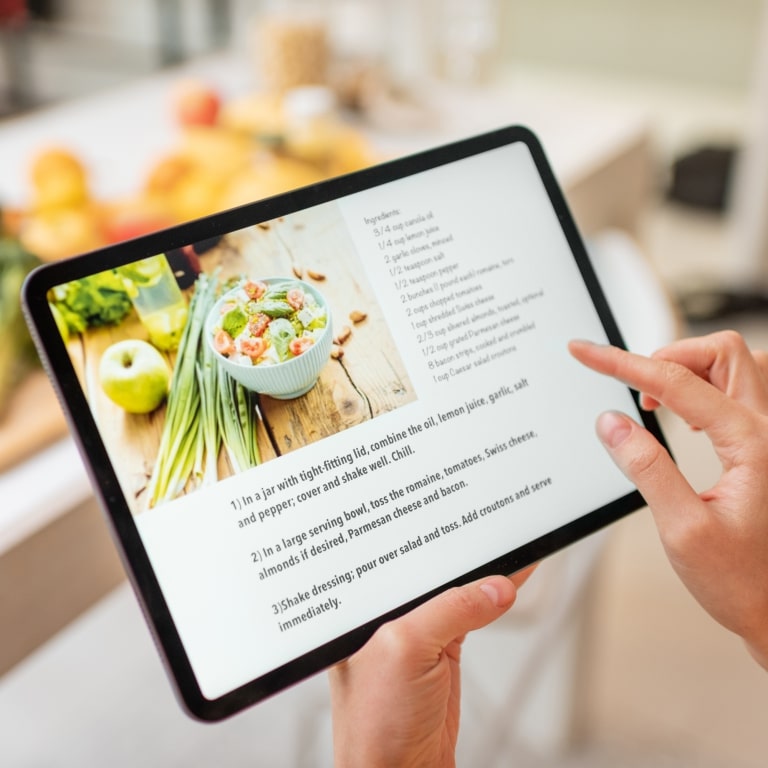 From blogger to food entrepreneur, you can make it happen with a virtual assistant for food bloggers. Find a great place to start with a reliable VA.